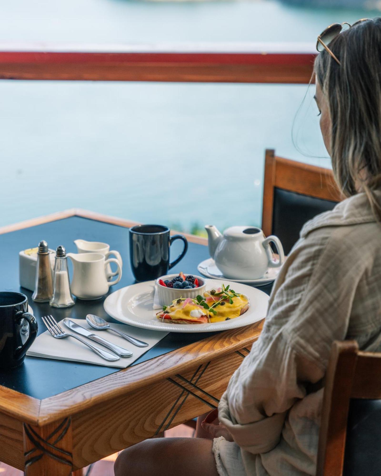 West Coast Wilderness Lodge Egmont Экстерьер фото