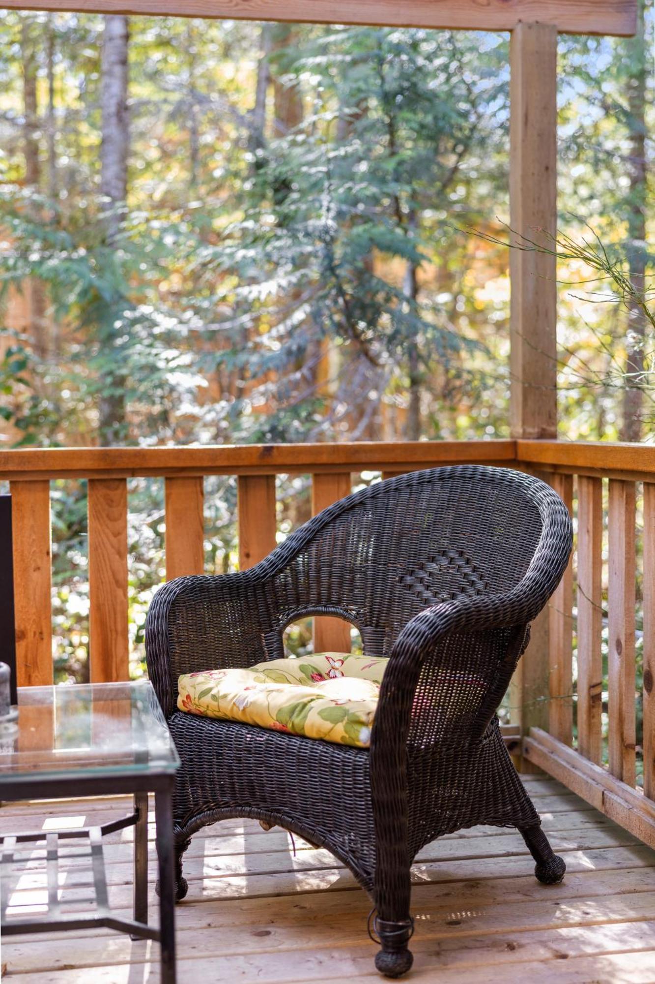 West Coast Wilderness Lodge Egmont Экстерьер фото