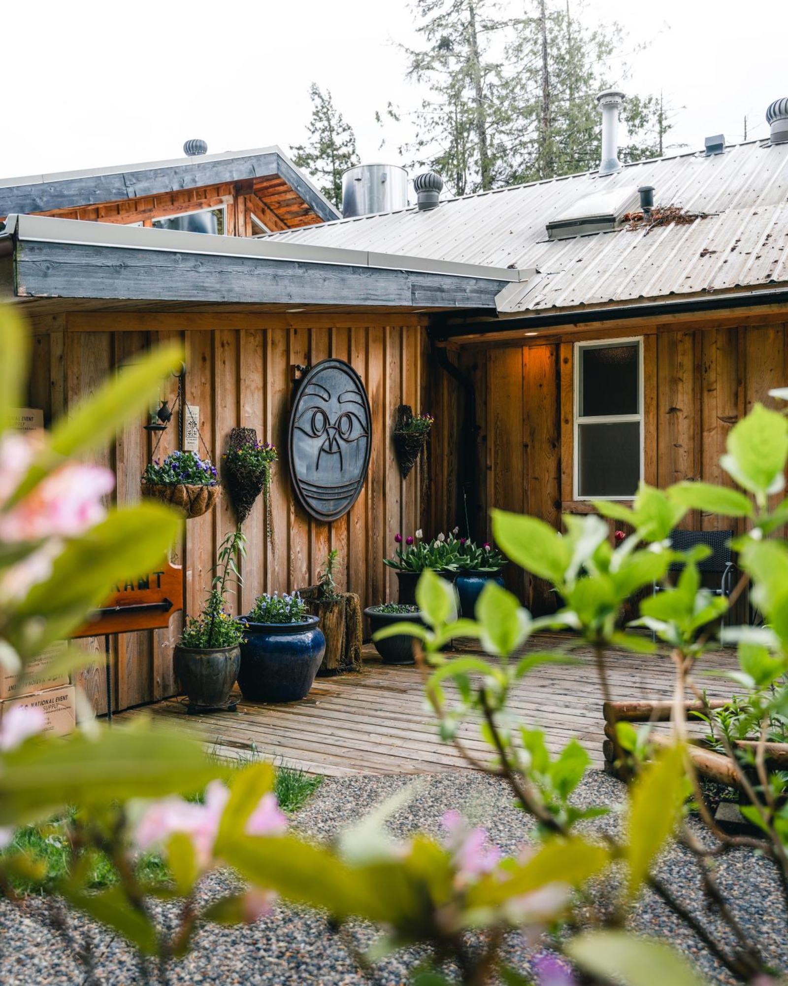 West Coast Wilderness Lodge Egmont Экстерьер фото